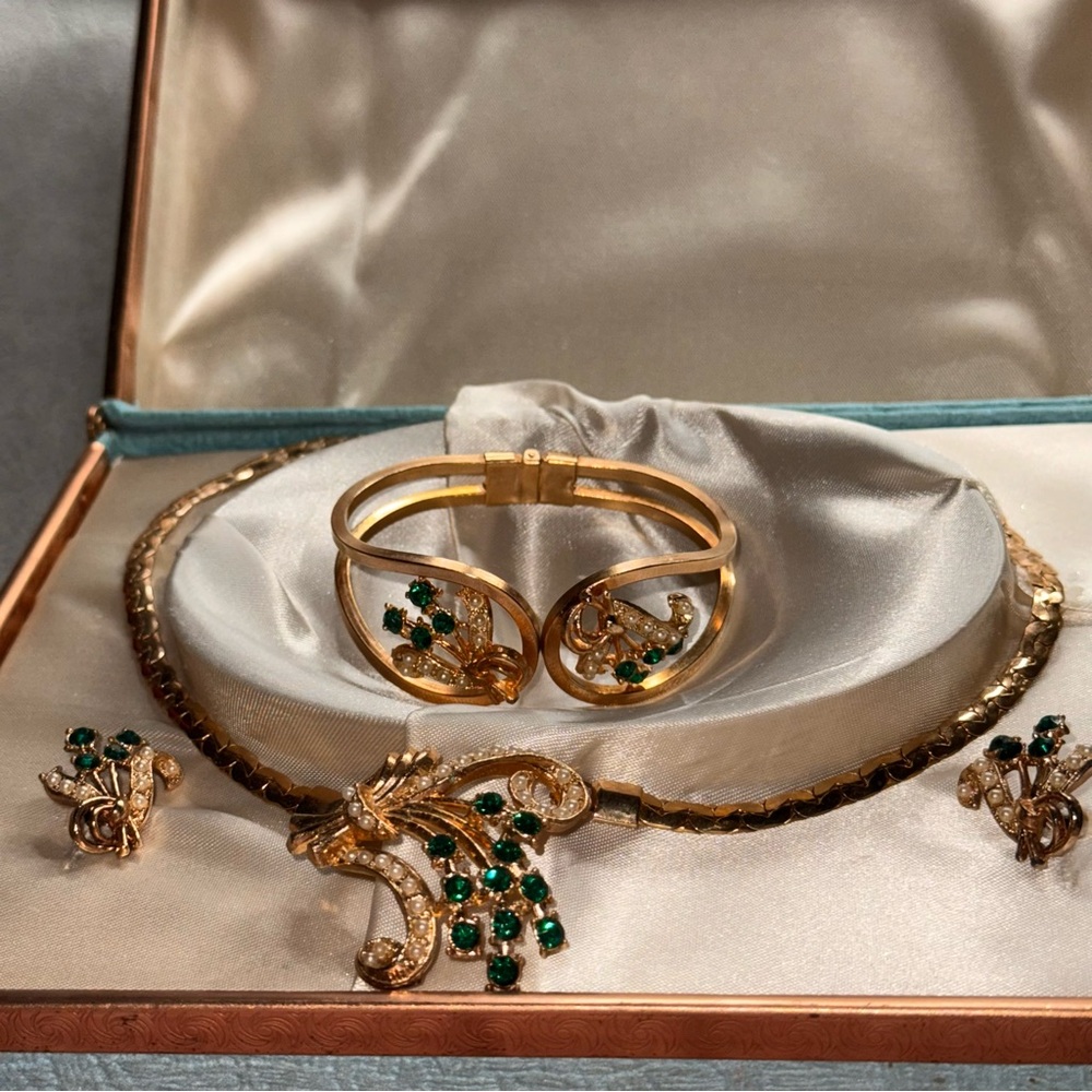 Gold and Green Peacock Parure Set